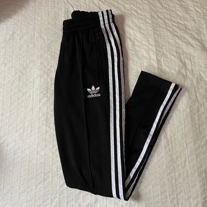 ☆Adidas Women’s Joggers☆